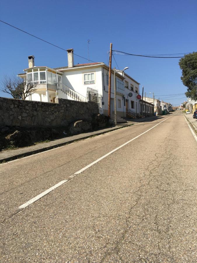 Villa Entre Encinas Moralina Buitenkant foto