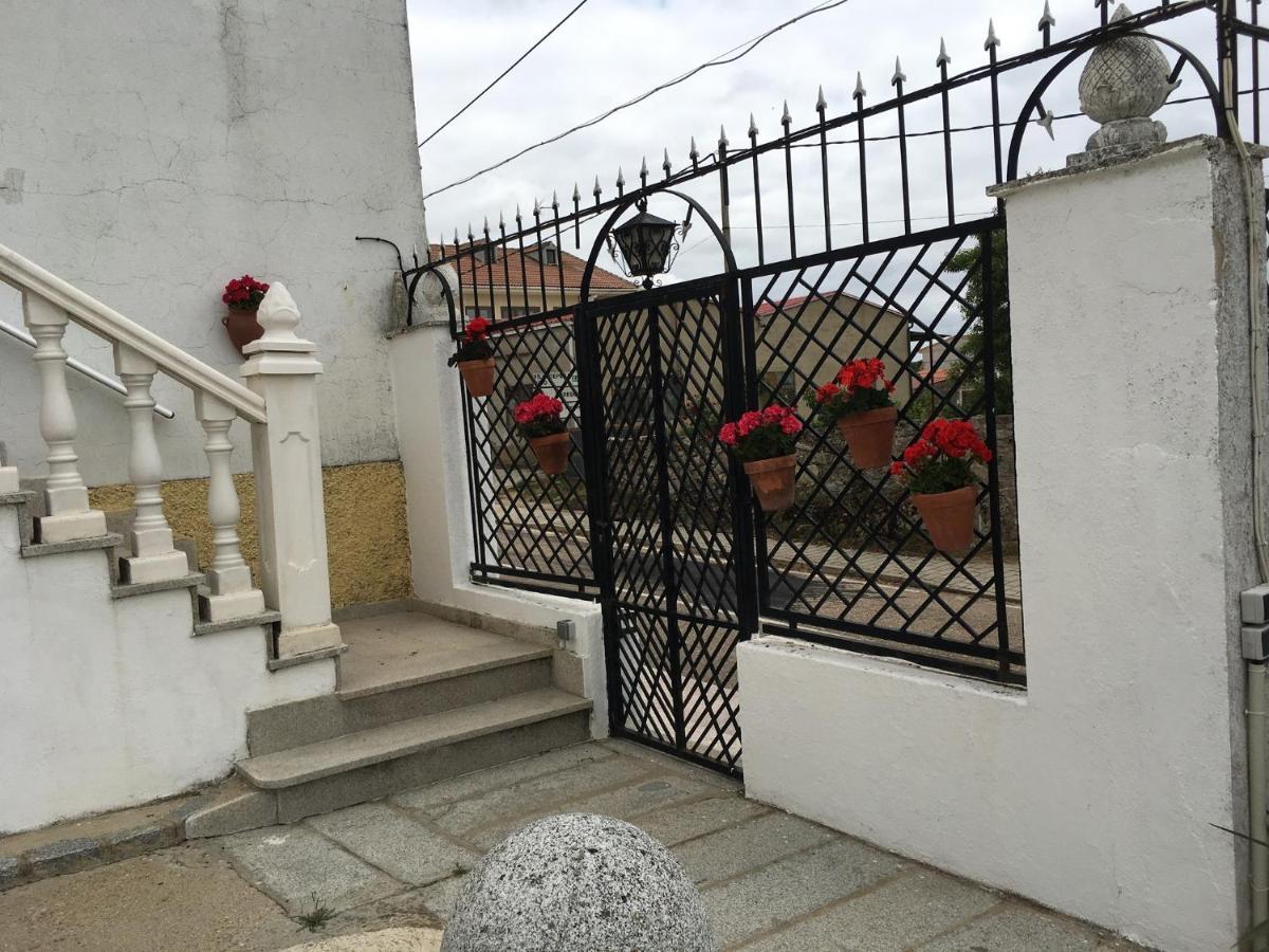 Villa Entre Encinas Moralina Buitenkant foto