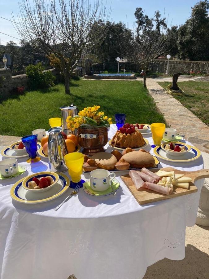 Villa Entre Encinas Moralina Buitenkant foto