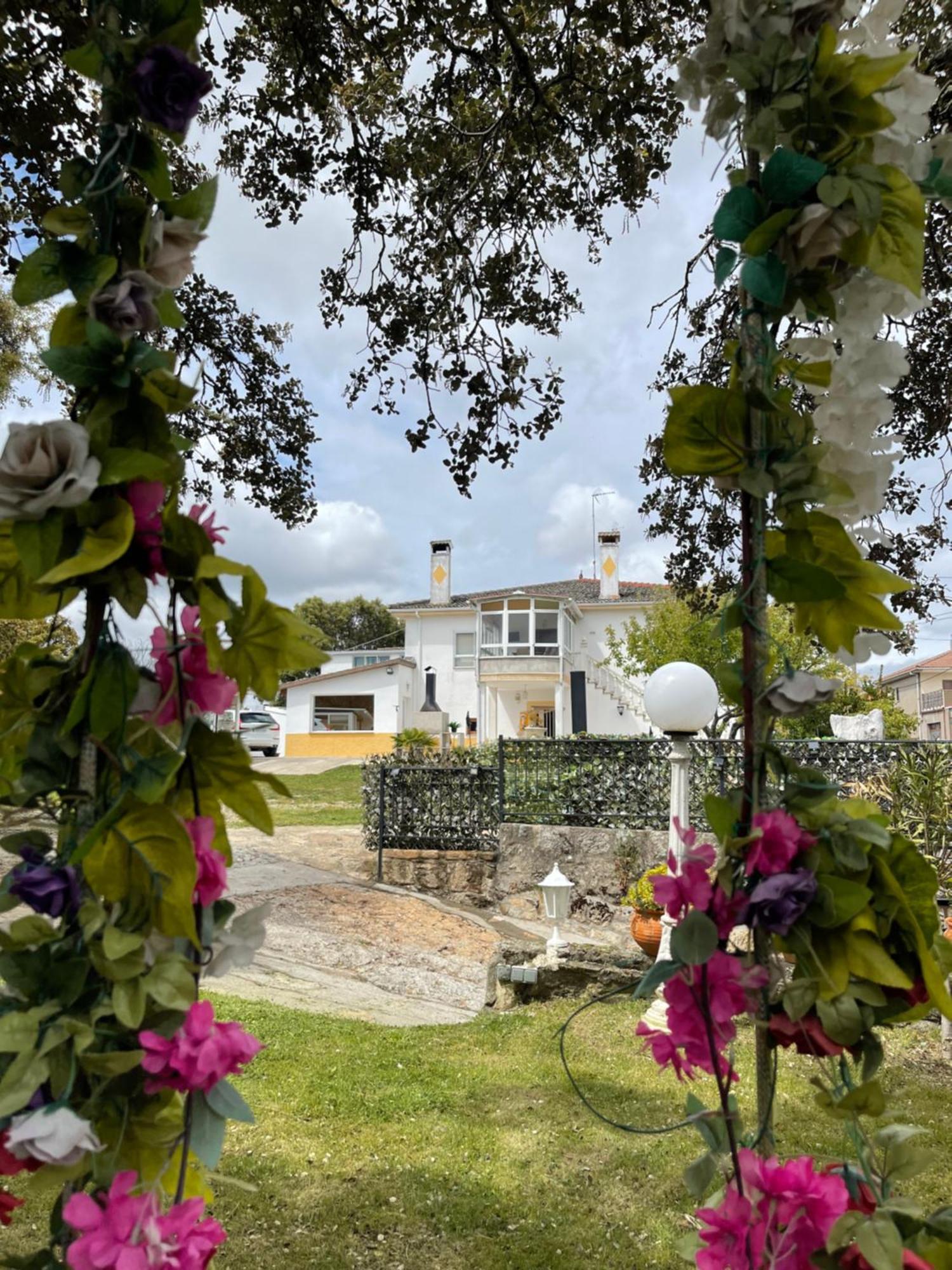 Villa Entre Encinas Moralina Buitenkant foto